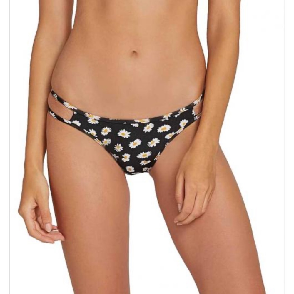 NWT Volcom Daisy Hipster Bottom